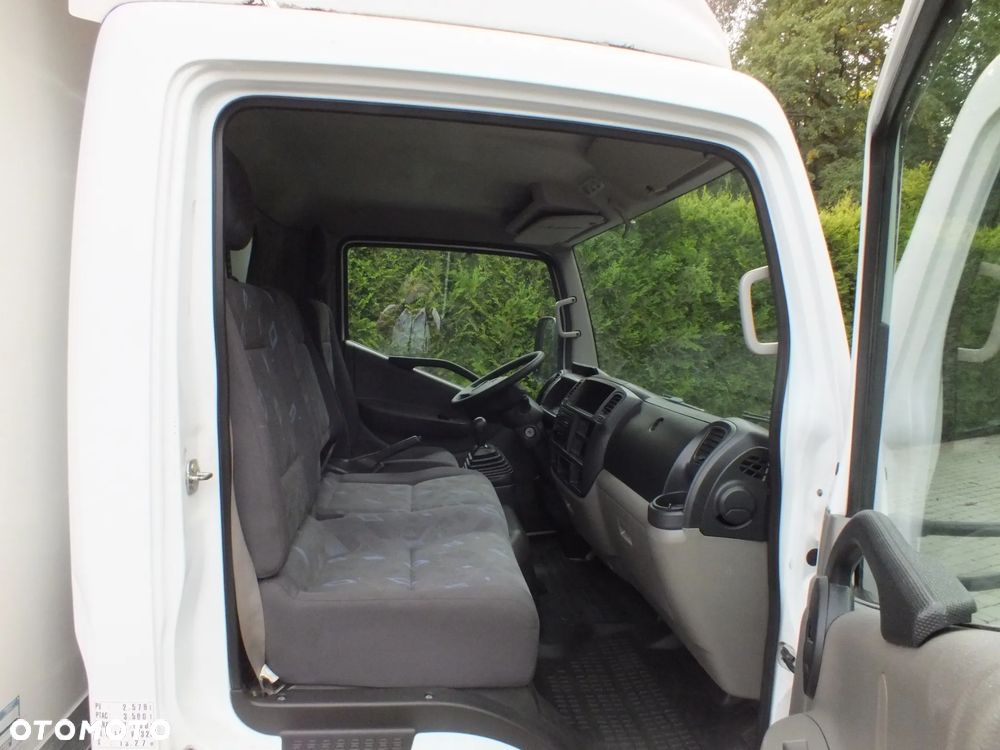 Renault MAXITY - 12