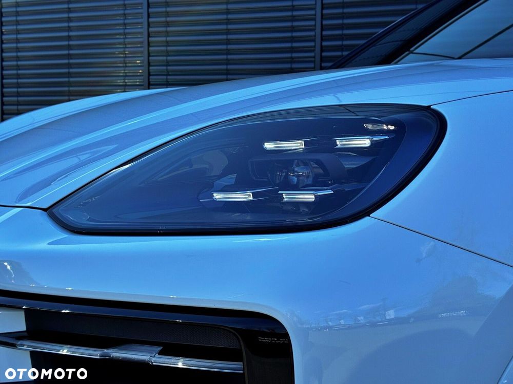 Porsche Cayenne - 9