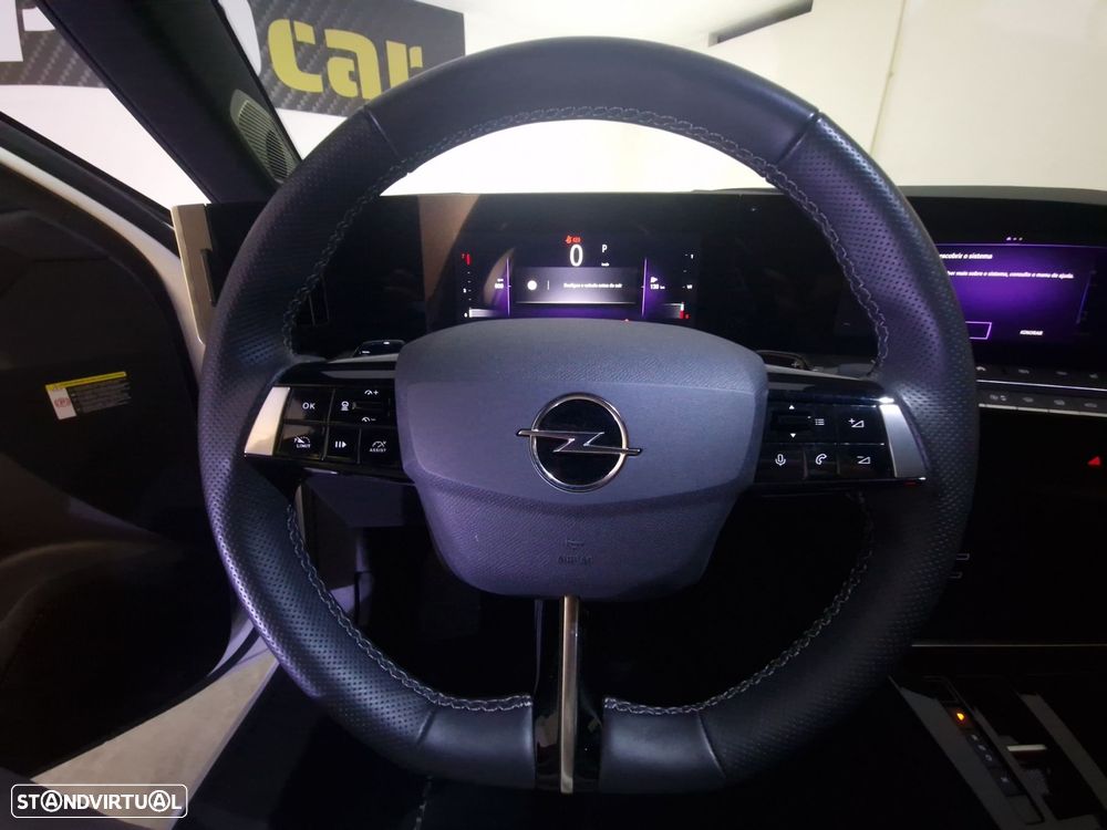 Opel Astra 1.2 T GS Line Aut. - 24