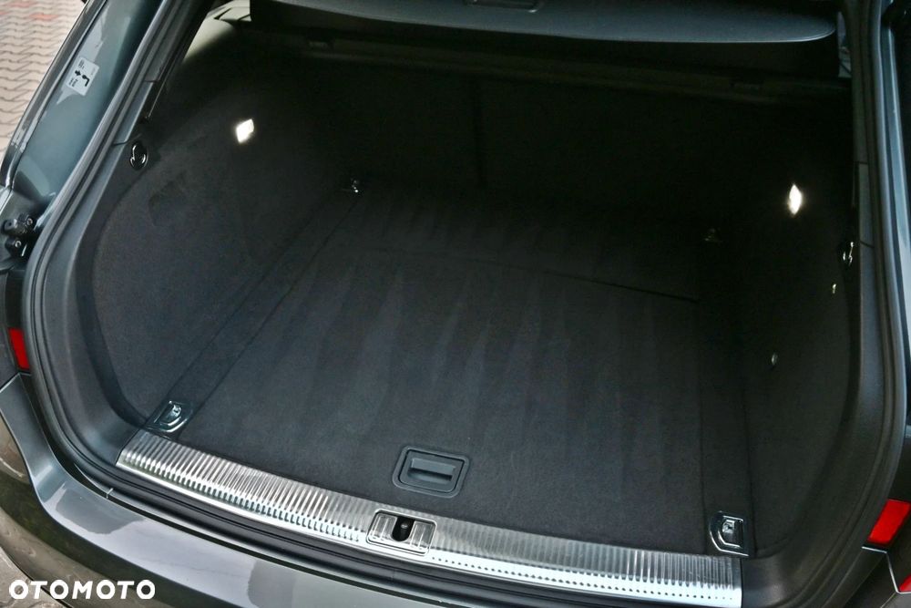Audi A4 Avant 2.0 TDI DPF clean diesel S line Sportpaket - 38