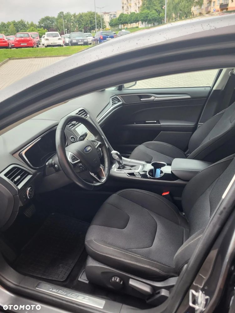 Ford Mondeo Turnier 2.0 TDCi Bi-Turbo PowerShift-Aut Titanium - 8