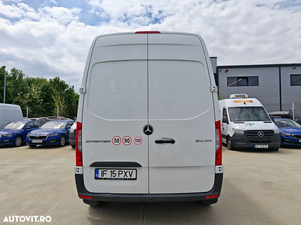 Mercedes-Benz Sprinter - 7