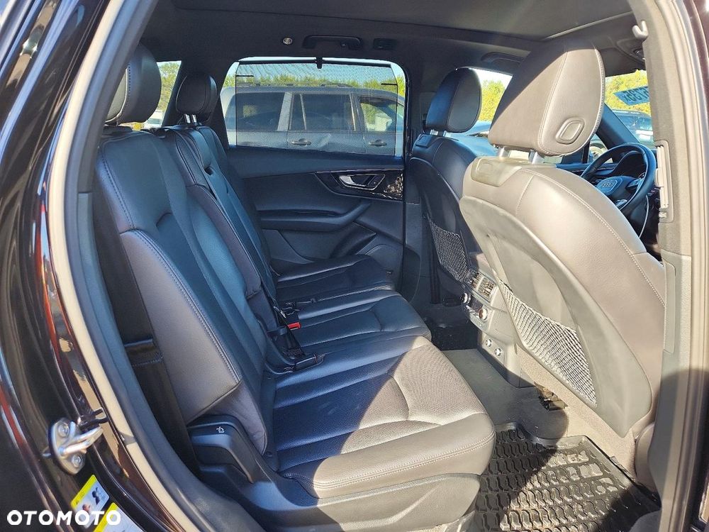 Audi Q7 3.0 TFSI Quattro Tiptronic - 9