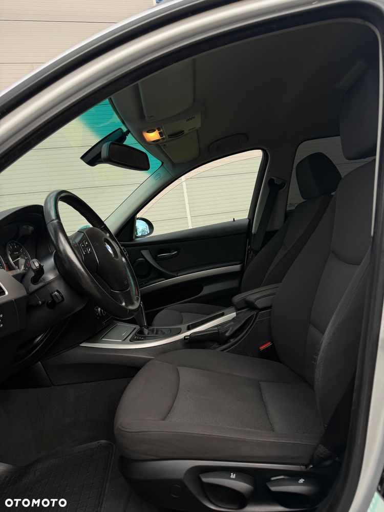 BMW Seria 3 - 22