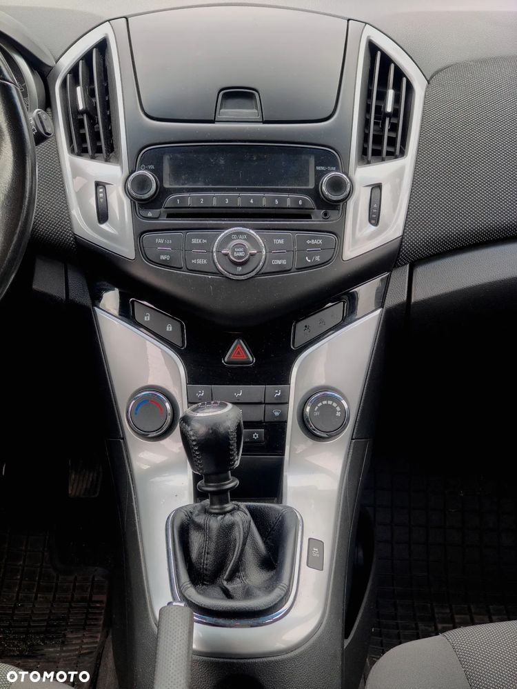 Chevrolet Cruze 1.6 LT - 14