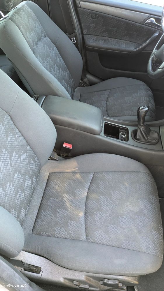 Mercedes-Benz C 220 CDi Avantgarde - 10