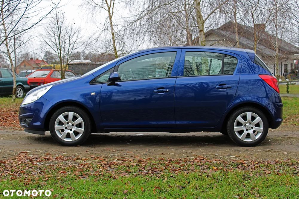 Opel Corsa 1.2 16V Innovation - 11