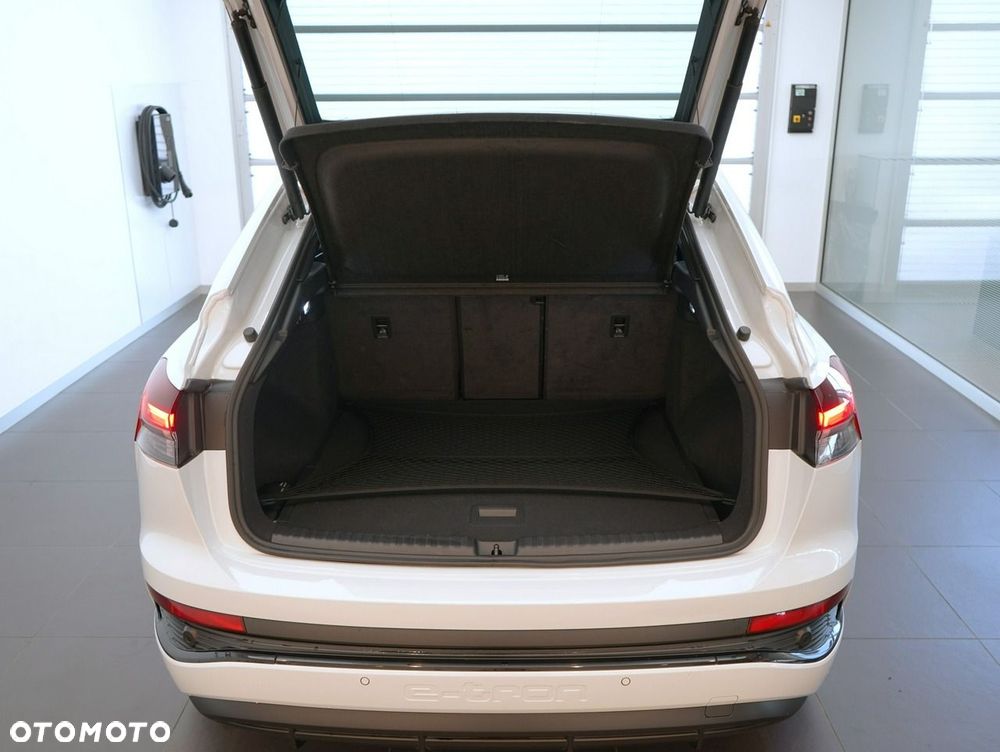 Audi Q4 Sportback e-tron - 11