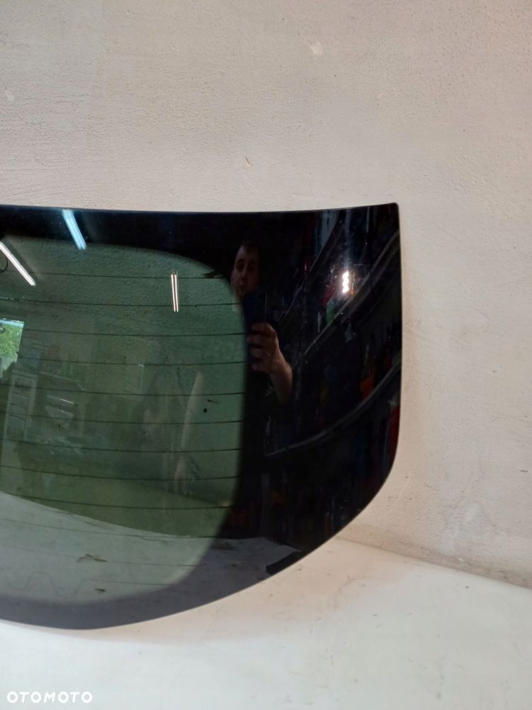 szyba klapy bagażnika tył ford b-max 12- rok szyby 17 - 8