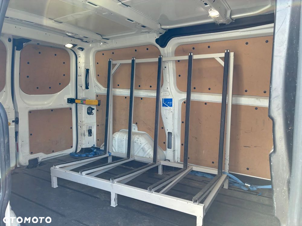 Ford Transit Custom - 8