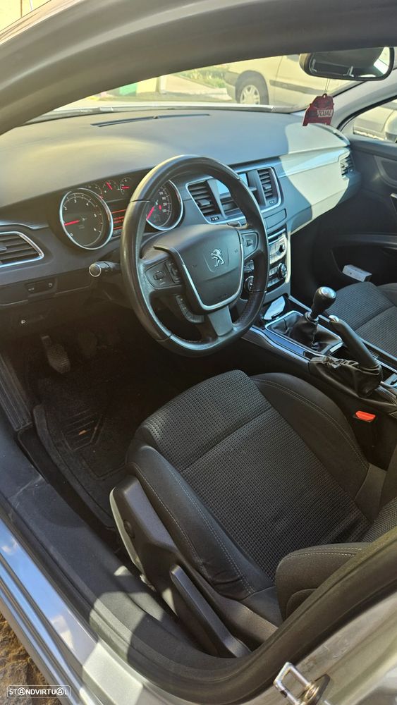 Peugeot 508 SW - 8