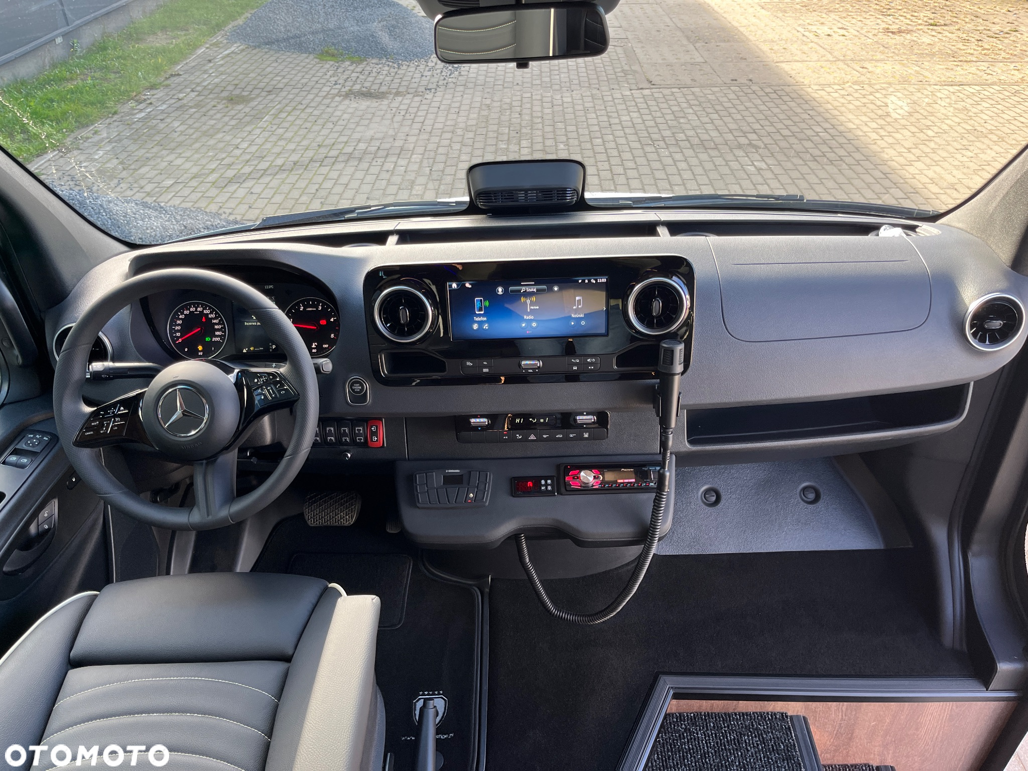 Mercedes-Benz Sprinter 519 - 33