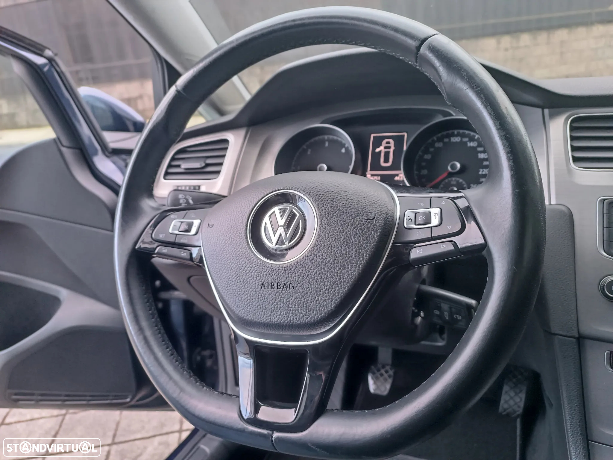 VW Golf Variant 1.6 TDi BlueMotion Confortline - 17