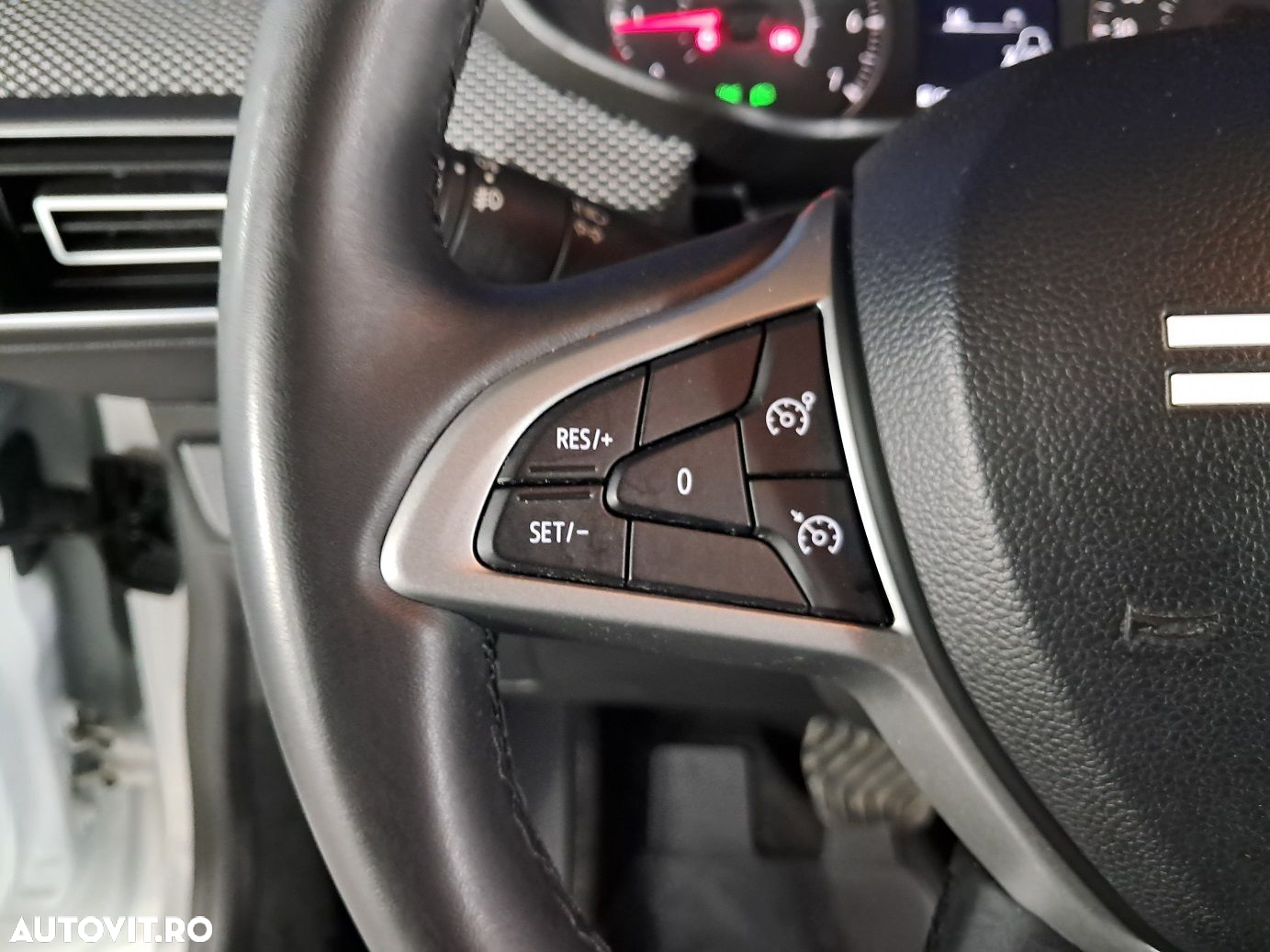 Dacia Logan - 12