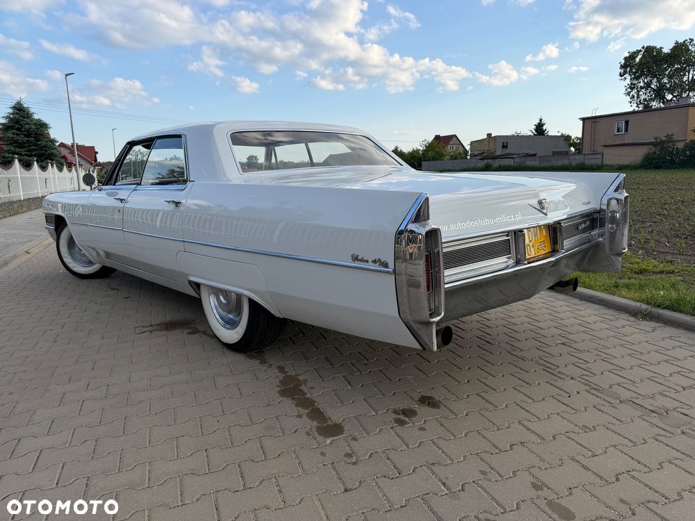 Cadillac Deville - 5
