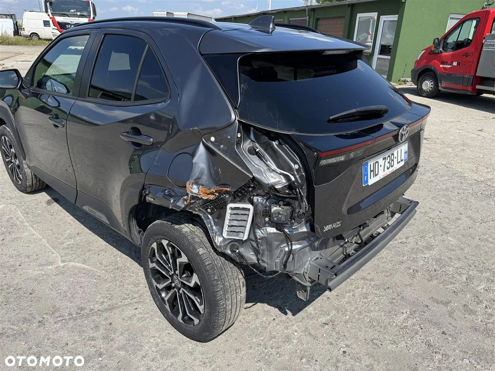 Toyota Yaris Cross - 12