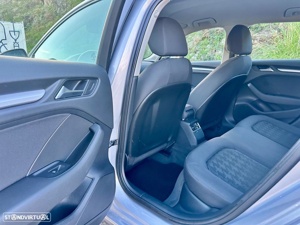 Audi A3 Sportback 2.0 TDI Attraction - 21