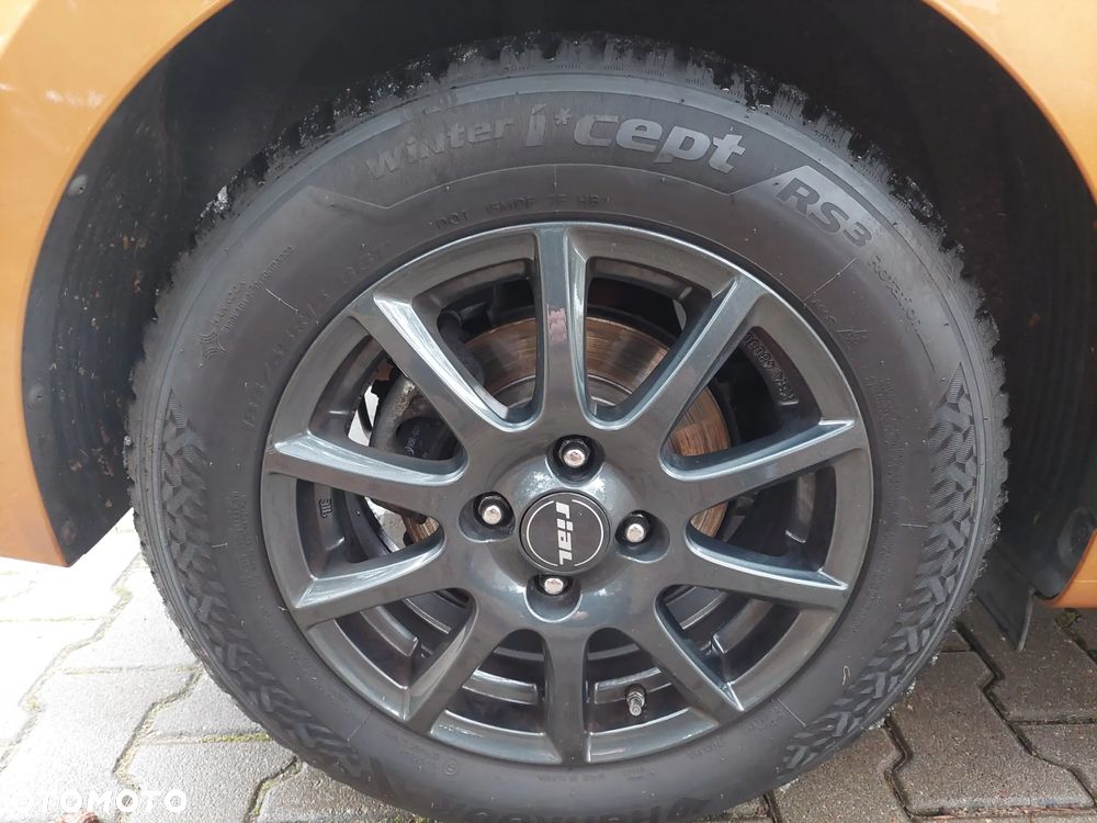 Hyundai i20 1.4 YES Gold - 30