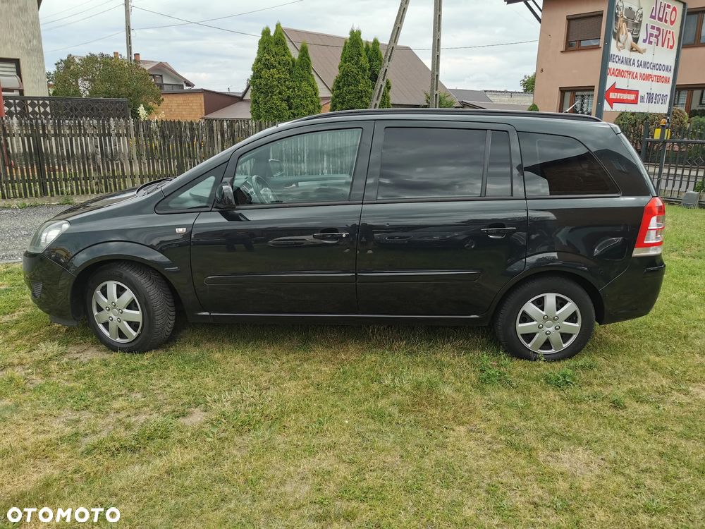 Opel Zafira 1.8 Cosmo EU5 - 6