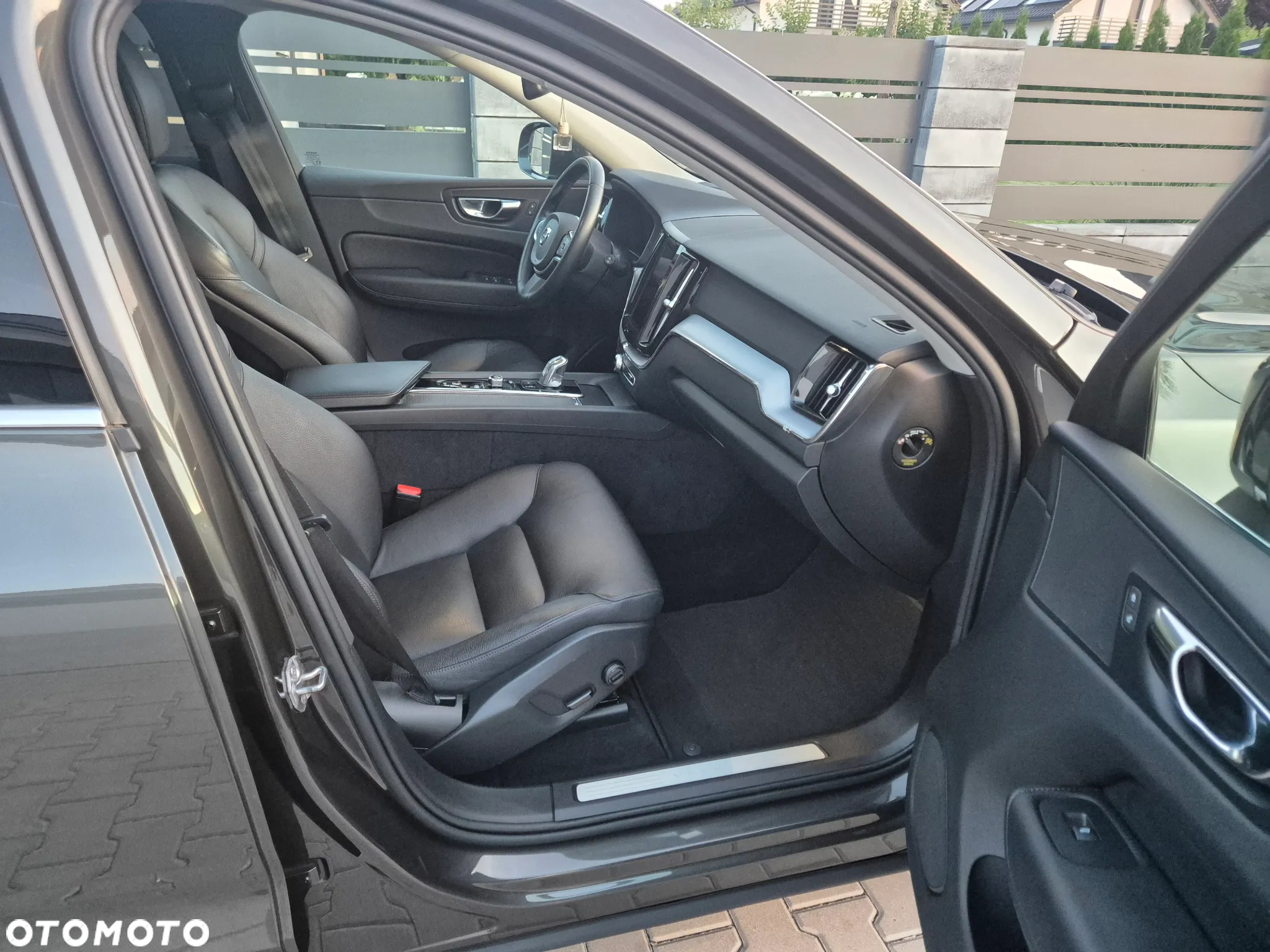 Volvo XC 60 T6 AWD Geartronic Momentum - 15