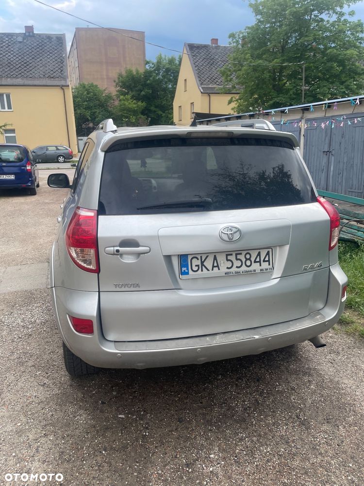 Toyota RAV4 2.2 D-4D X - 2