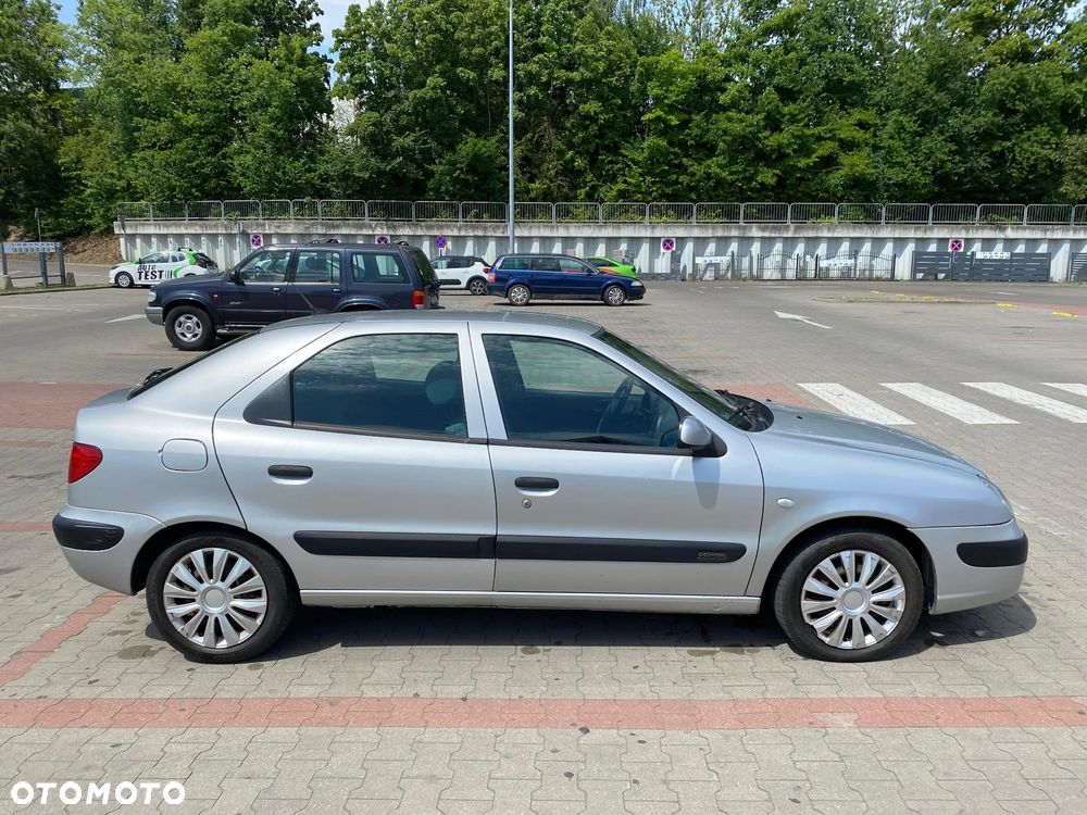 Citroën Xsara 1.6i Prestige - 1