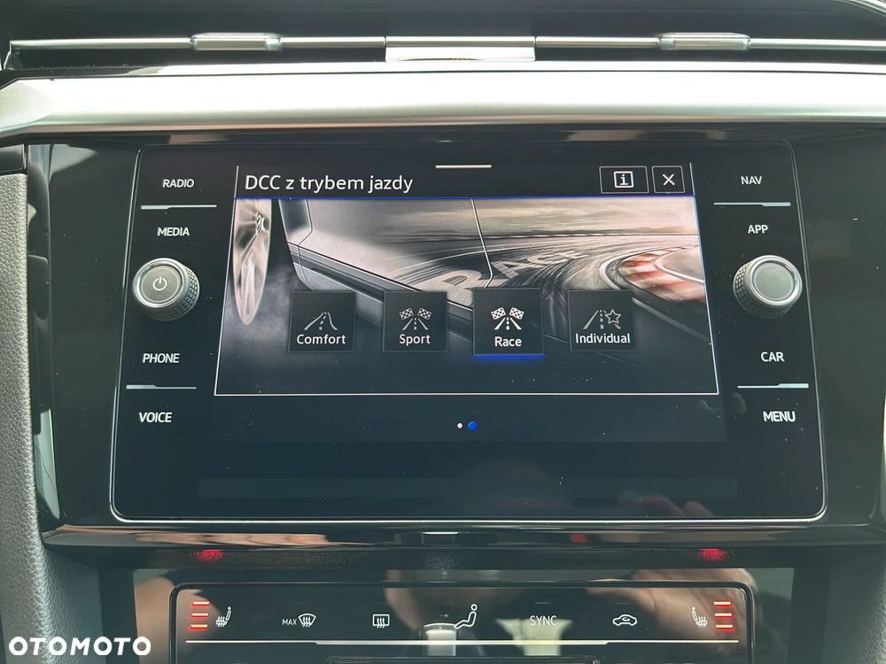 Volkswagen Arteon 2.0 TSI 4Motion R DSG - 34