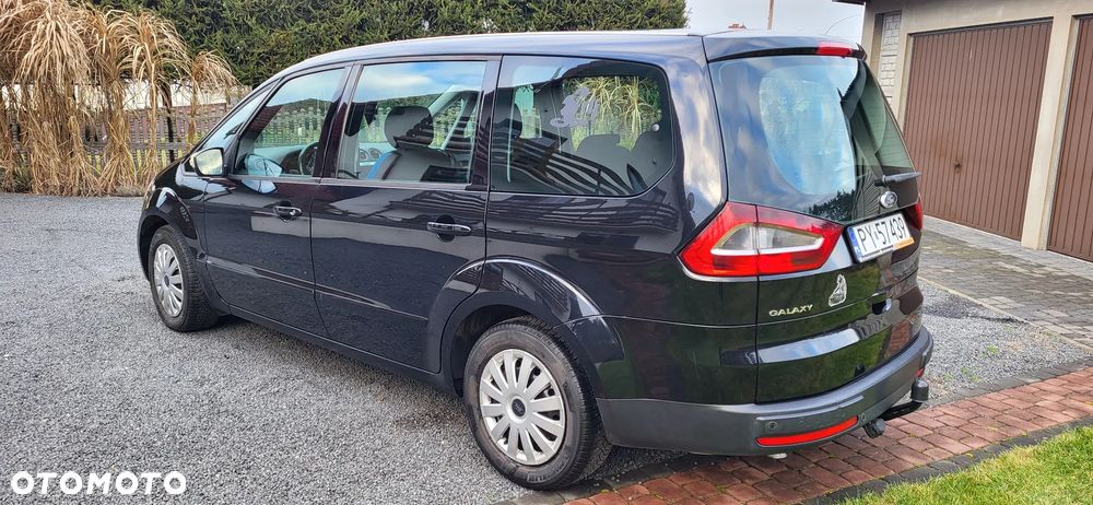 Ford Galaxy - 13
