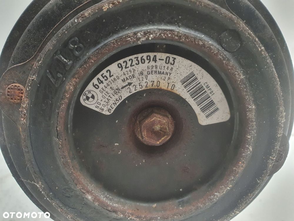 SPRĘŻARKA KLIMATYZACJI BMW E90 E91 2.0 D _ pompa 9223694 - 2