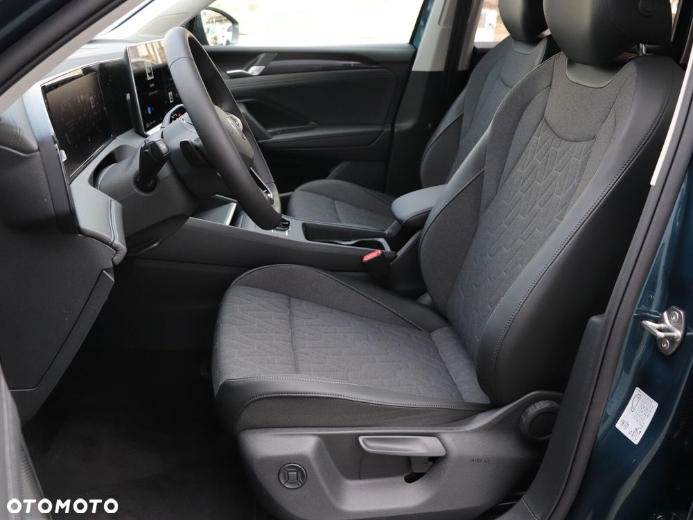 Volkswagen Tiguan - 11