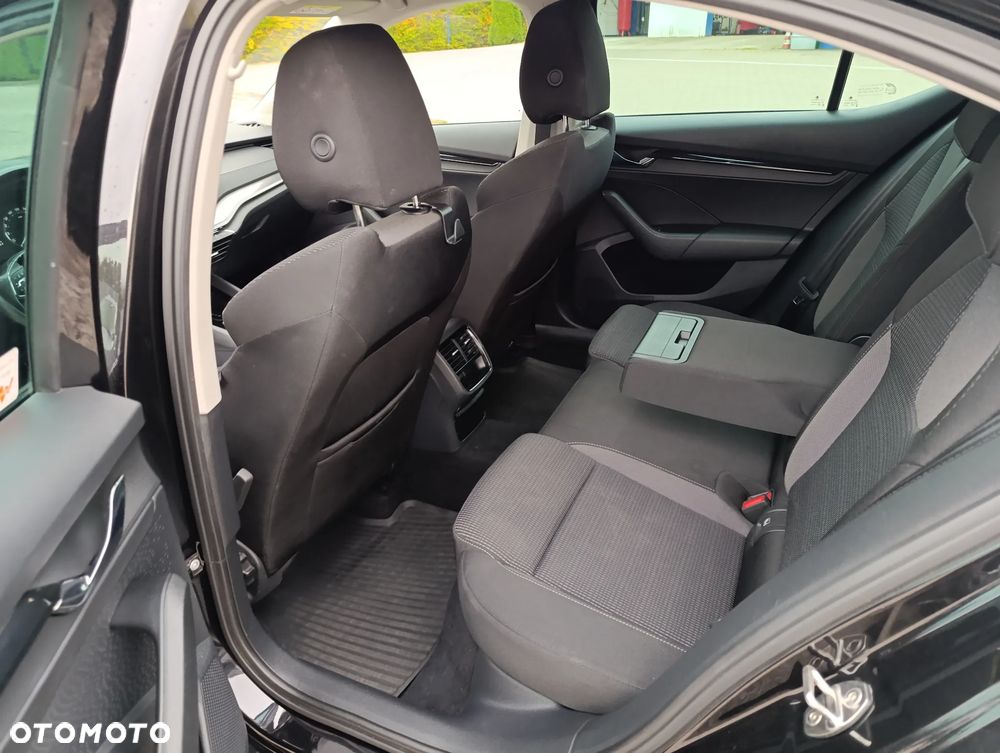 Skoda Octavia 1.0 TSI e-Tec Ambition DSG - 16