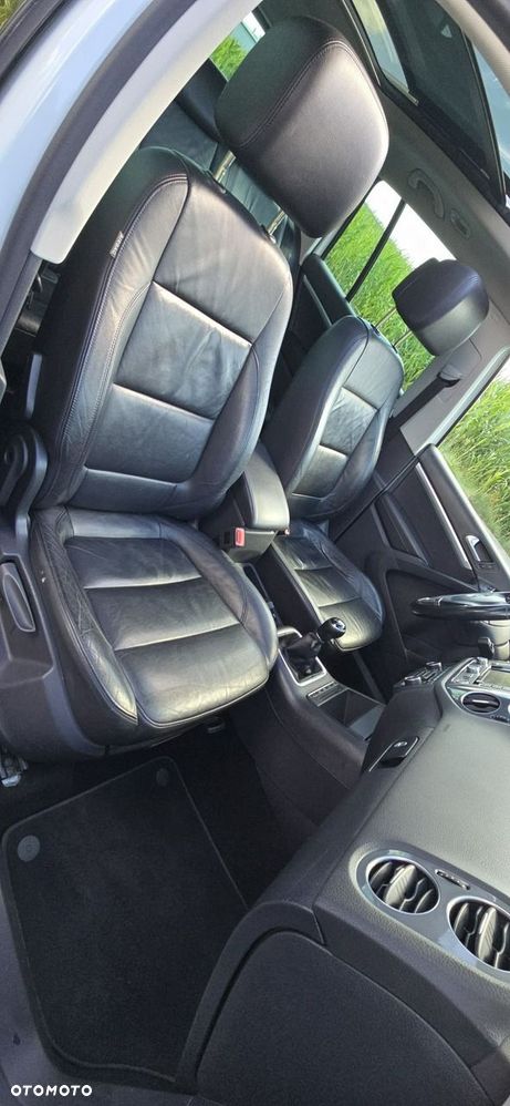 Volkswagen Tiguan - 14