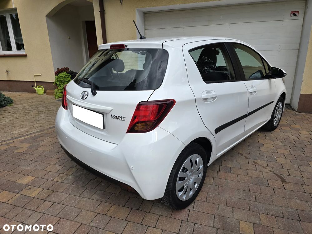 Toyota Yaris 1.0 Active EU6 - 4