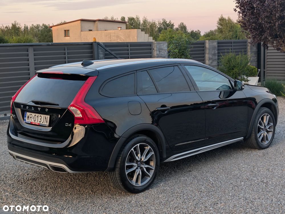 Volvo V60 Cross Country D4 Drive-E Summum - 8