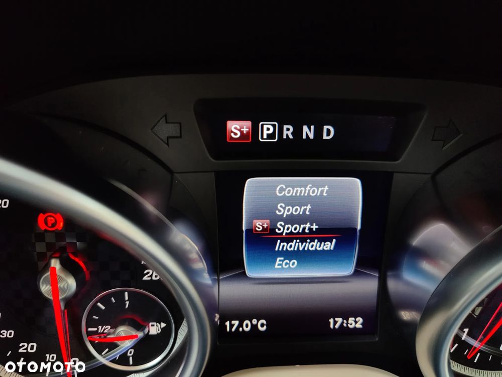 Mercedes-Benz SLC 300 9G-TRONIC - 24