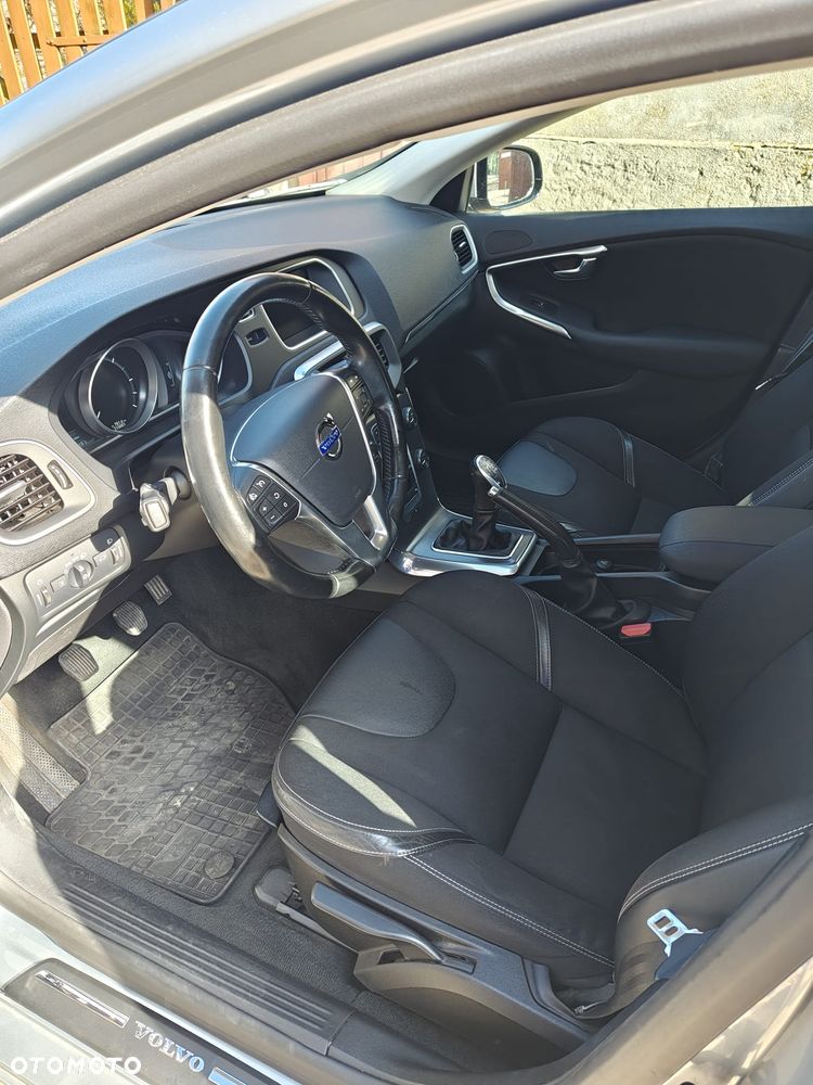 Volvo V40 D2 - 6
