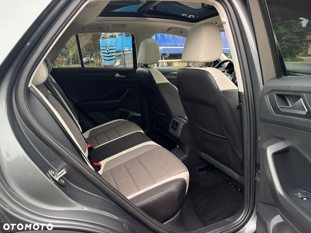 Volkswagen T-Roc 1.5 TSI GPF ACT Premium - 25