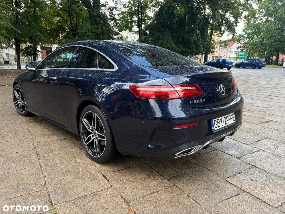 Mercedes-Benz Klasa E 220 d 4-Matic 9G-TRONIC - 5