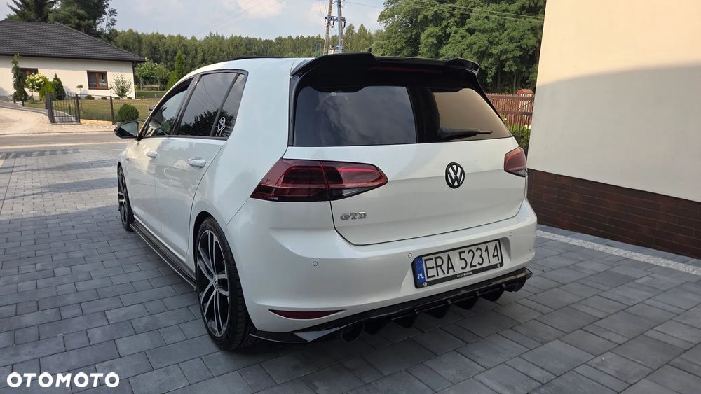 Volkswagen Golf GTD 2.0 TDI SCR DSG - 9