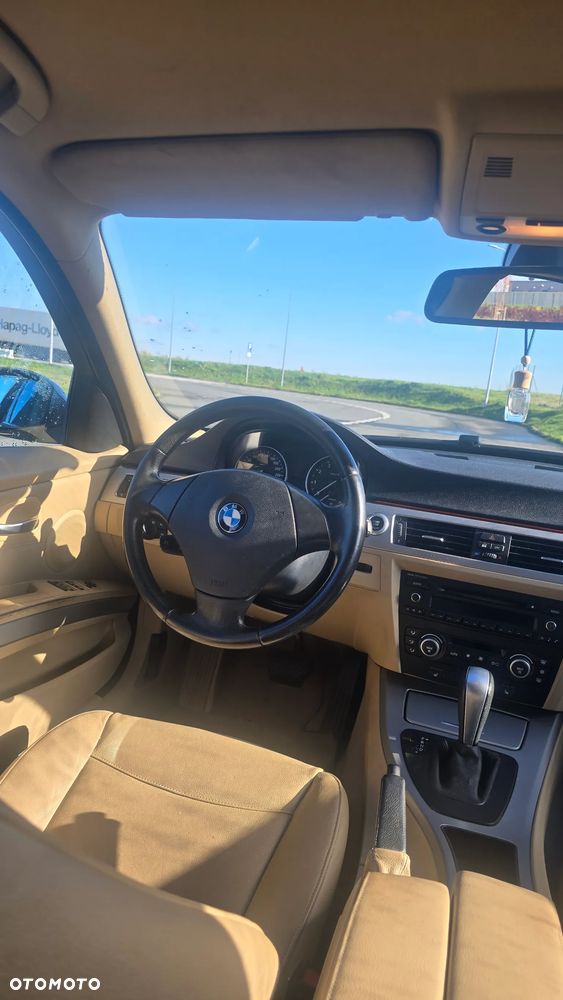 BMW Seria 3 - 11