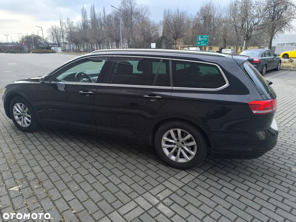 Volkswagen Passat 2.0 TDI SCR Comfortline - 4