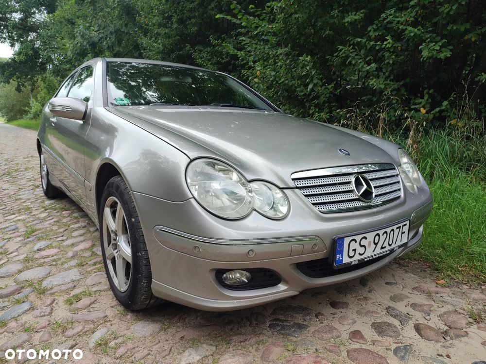 Mercedes-Benz Klasa C 220 CDI Sportcoupe Automatik - 21