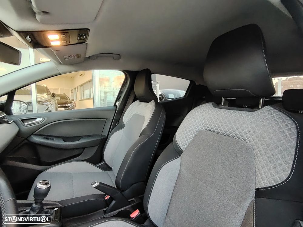 Renault Clio 1.0 TCe Evolution - 12