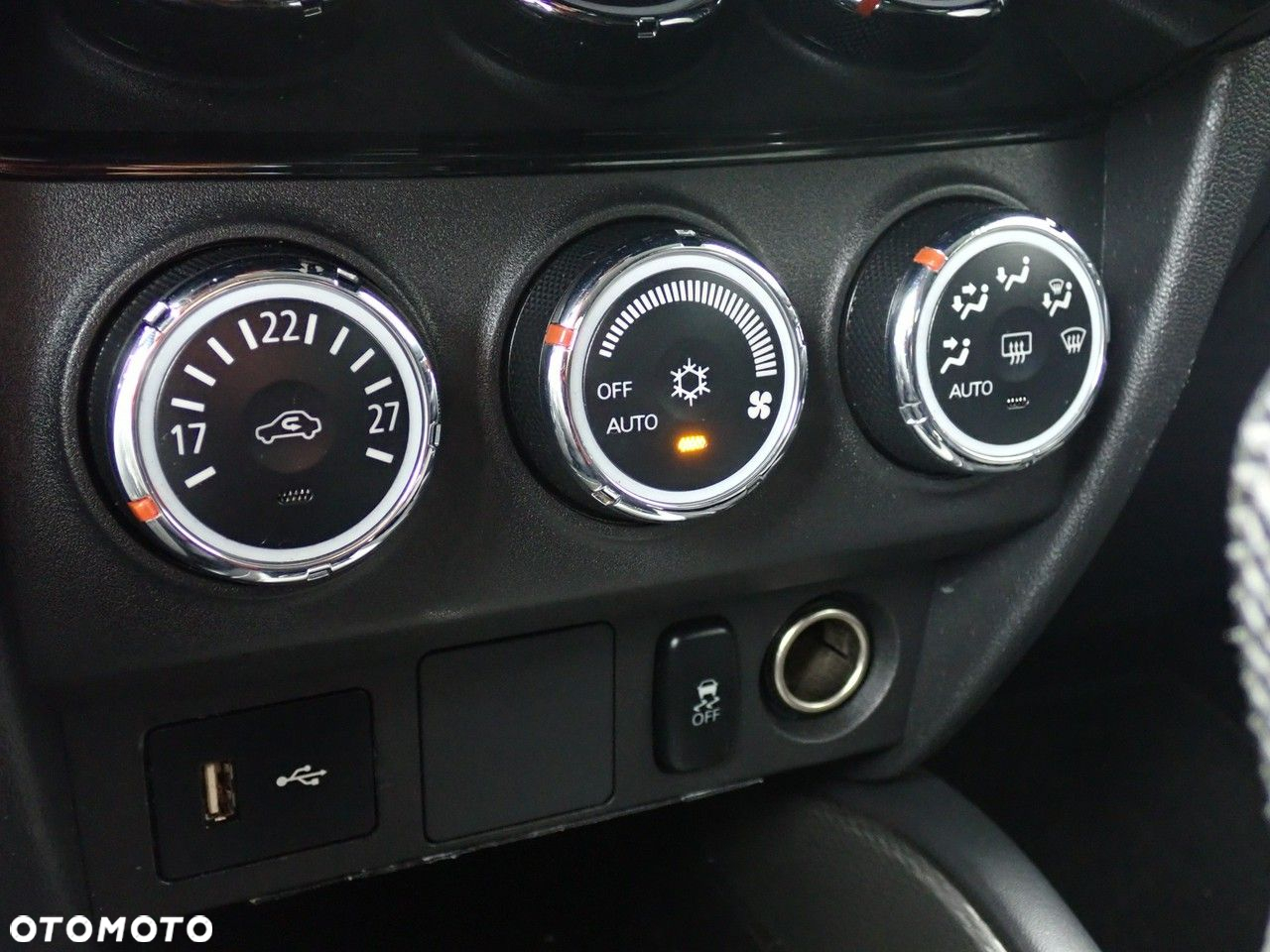 Mitsubishi ASX - 30