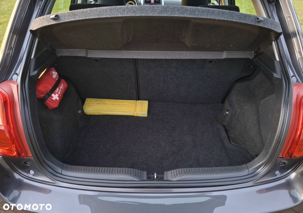 Toyota Auris 1.33 VVT-i Terra - 33