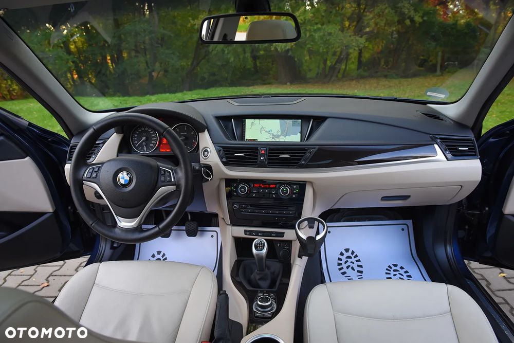 BMW X1 sDrive16d xLine - 29