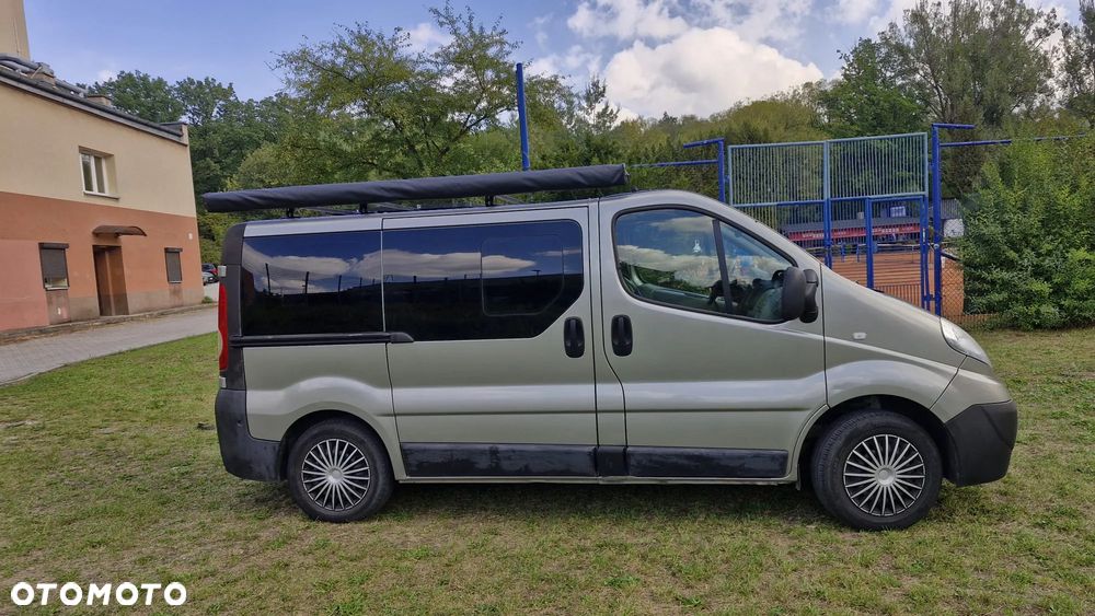 Opel Vivaro 2013 photo 3