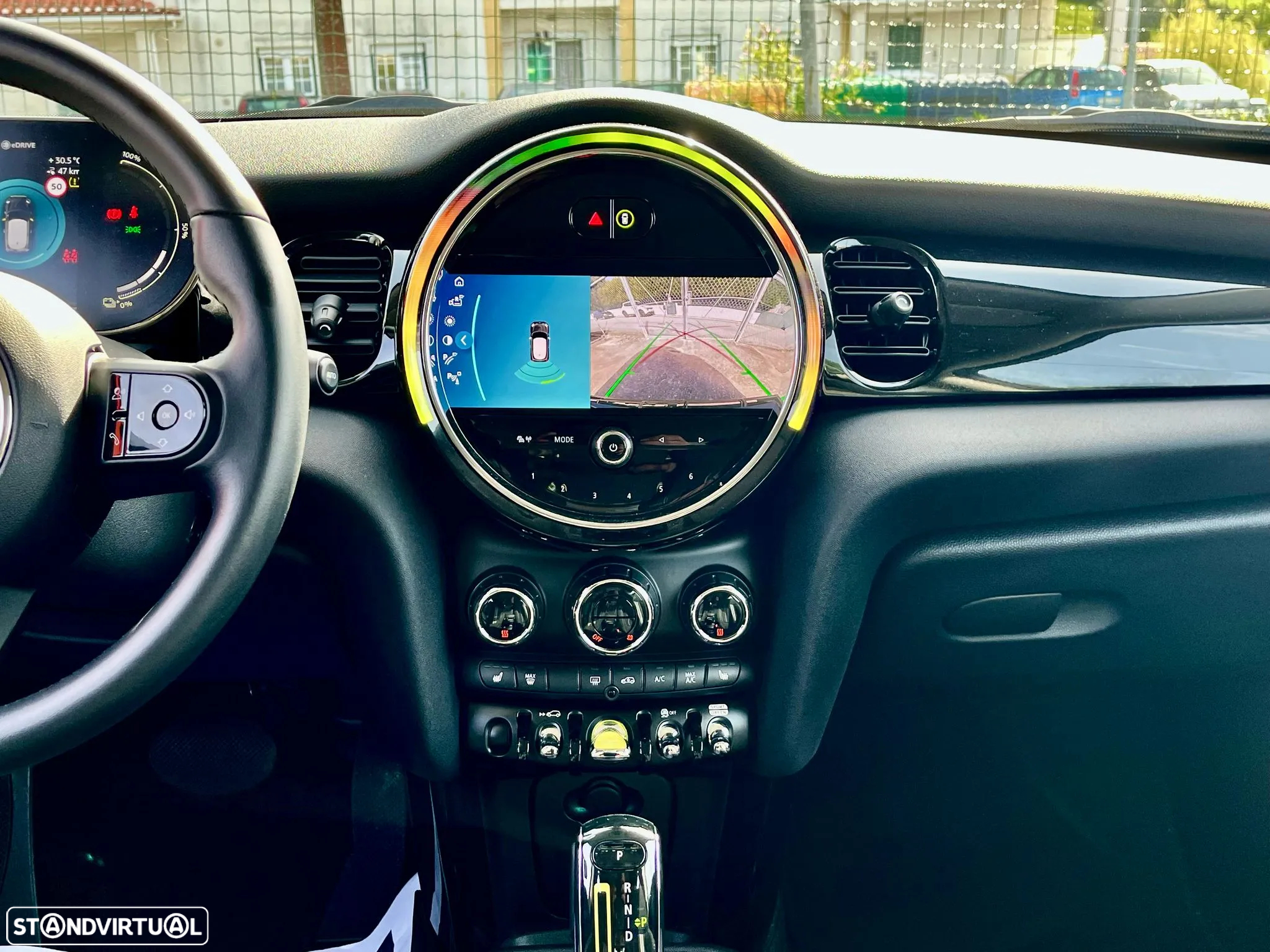 MINI 3 Portas Cooper SE Essential - 25