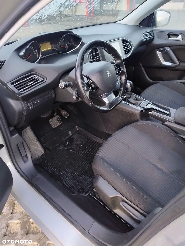 Peugeot 308 BlueHDi 120 EAT6 Stop & Start Active - 10