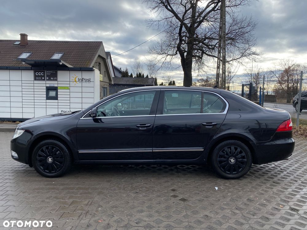 Skoda Superb 2.0 TDI DSG Elegance - 36